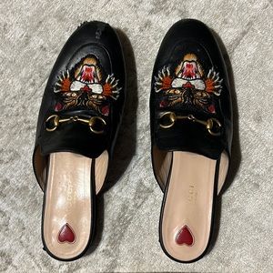 Preloved Gucci Provincetown slides with cat embroidery size 39